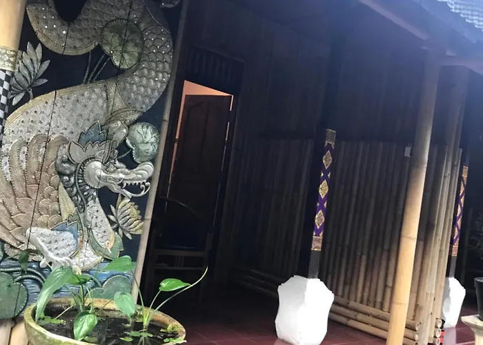 Séjour chez l'habitant 1bd With Breakfast In Family Compound4 ,15 Minute Walk To Yoga Barn