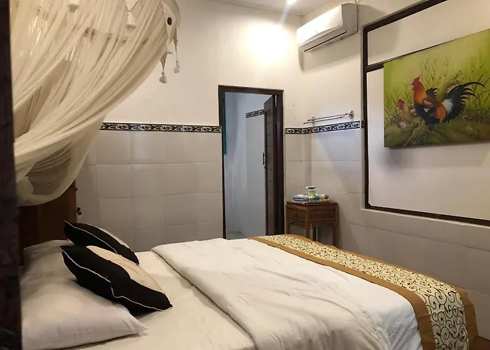 1bd With Breakfast In Family Compound4 ,15 Minute Walk To Yoga Barn * Ubud