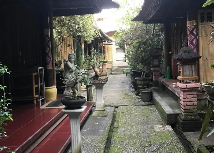 1bd With Breakfast In Family Compound4 ,15 Minute Walk To Yoga Barn Séjour chez l'habitant *