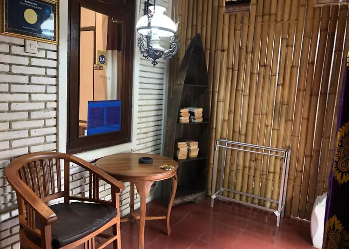 1bd With Breakfast In Family Compound4 ,15 Minute Walk To Yoga Barn Séjour chez l'habitant *