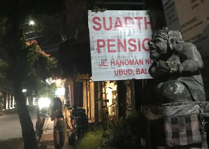 1bd With Breakfast In Family Compound4 ,15 Minute Walk To Yoga Barn Séjour chez l'habitant Ubud