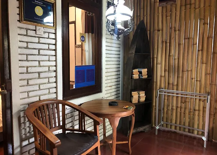 1bd With Breakfast In Family Compound4 ,15 Minute Walk To Yoga Barn